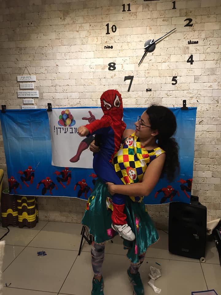 הפעלת גיבורי על 
הפעלה ליום הולדת 
בלוני צורות 
הפעלת ספיידרמן 
הפעלת באטמן 
יום הולדת גיבורי העל