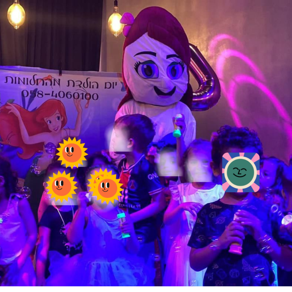 בובה בהפתעה בת ים 
תחפושת בת הים להשכרה 
מברק מזמר בת הים
השכרת תחפושת בת הים
בת הים להשכרה