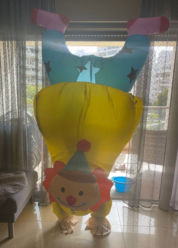 בובת ענק ליצן
תחפושת למבוגר ליצן 
השכרת תחפושת ליצן מתנפח 
השכרת ליצן מתנפח 
תחפושת ליצן למבוגר